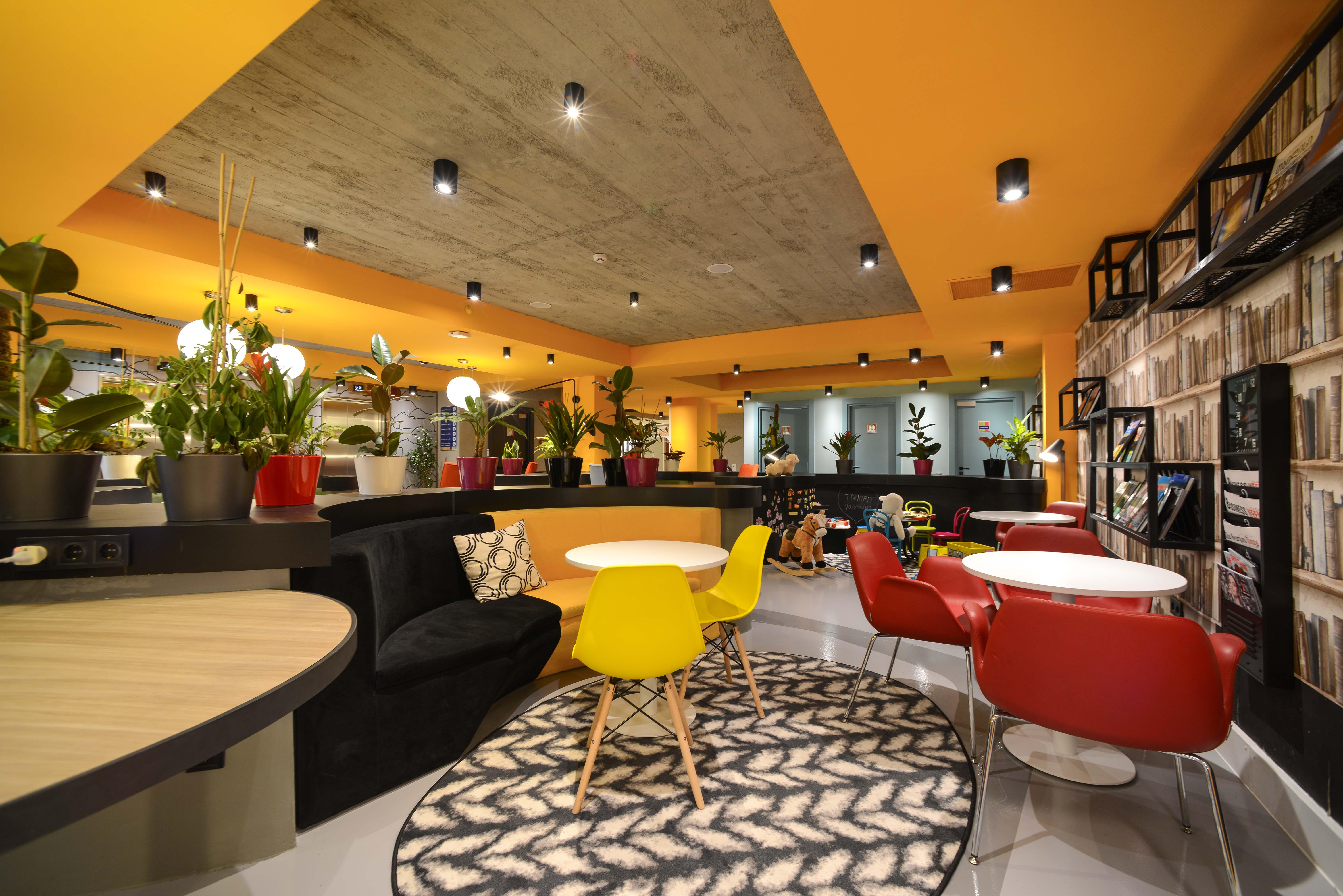 Ibis Styles Tbilisi Center Hotel Exterior foto