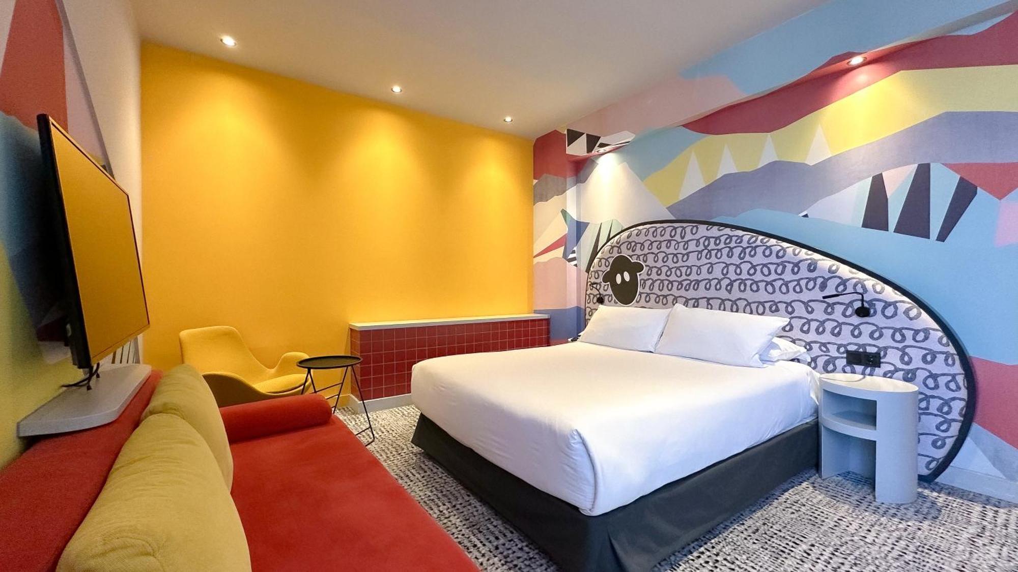 Ibis Styles Tbilisi Center Hotel Exterior foto