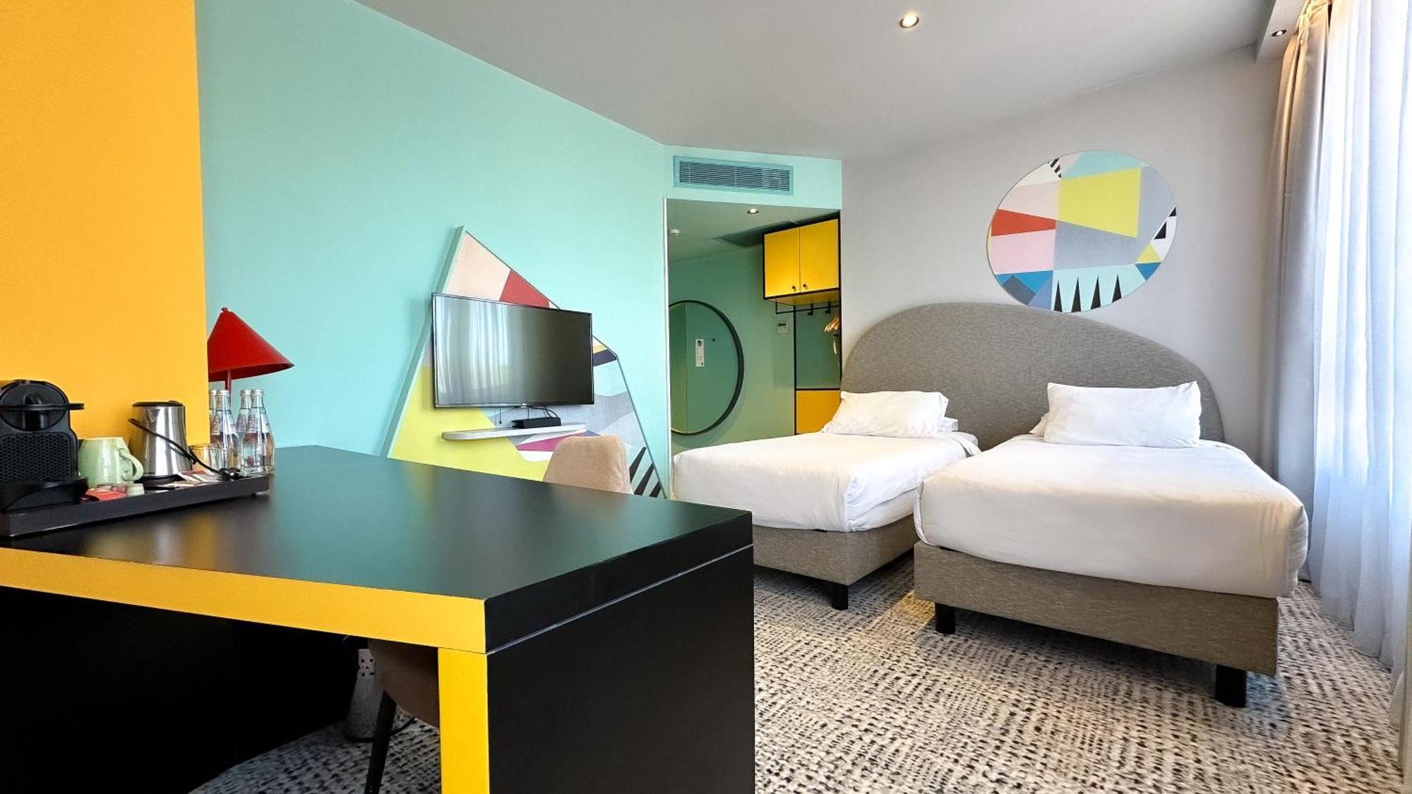 Ibis Styles Tbilisi Center Hotel Exterior foto